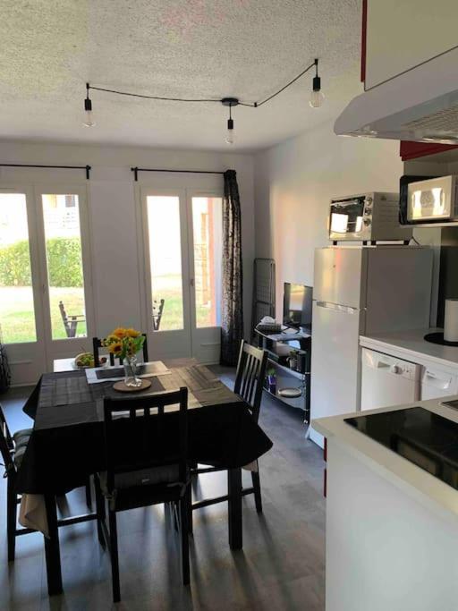 Appartement Cosy Confort Parking Clim Wifi Linge Acces Piscine Non Inclus Canet-en-Roussillon Exterior foto